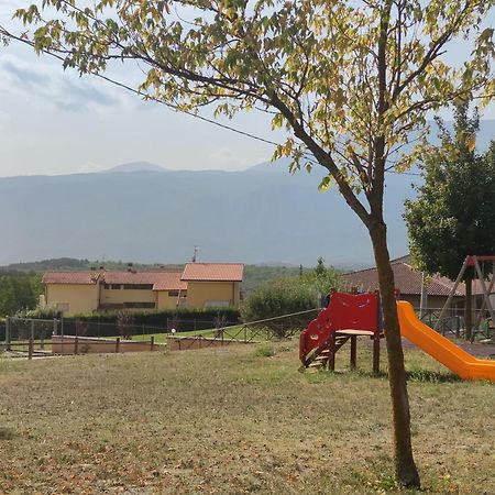 Complesso Turistico Aurora - Camere B&B Poggio Picenze Bagian luar foto