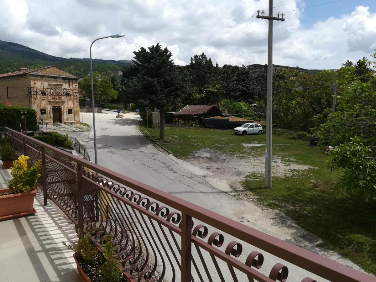 Complesso Turistico Aurora - Camere B&B Poggio Picenze Bagian luar foto