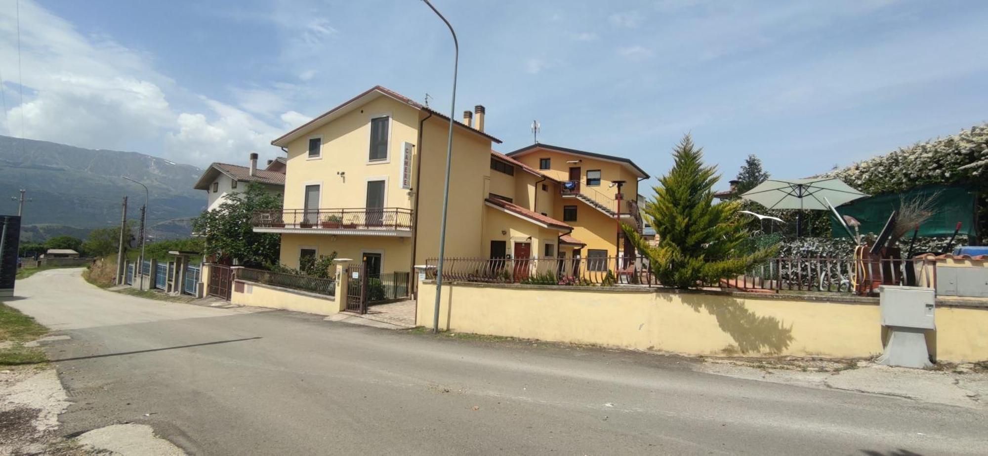 Complesso Turistico Aurora - Camere B&B Poggio Picenze Bagian luar foto